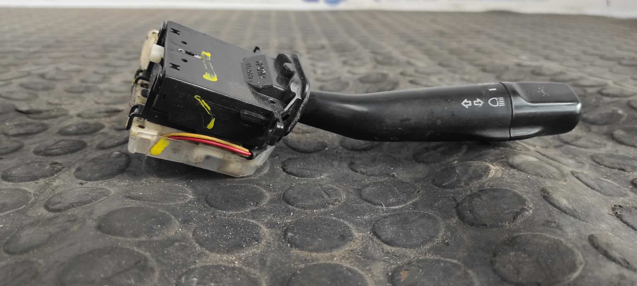 Recambio de MANDO LUCES para TOYOTA COROLLA (E11) referencia OEM IAM 17A089 7