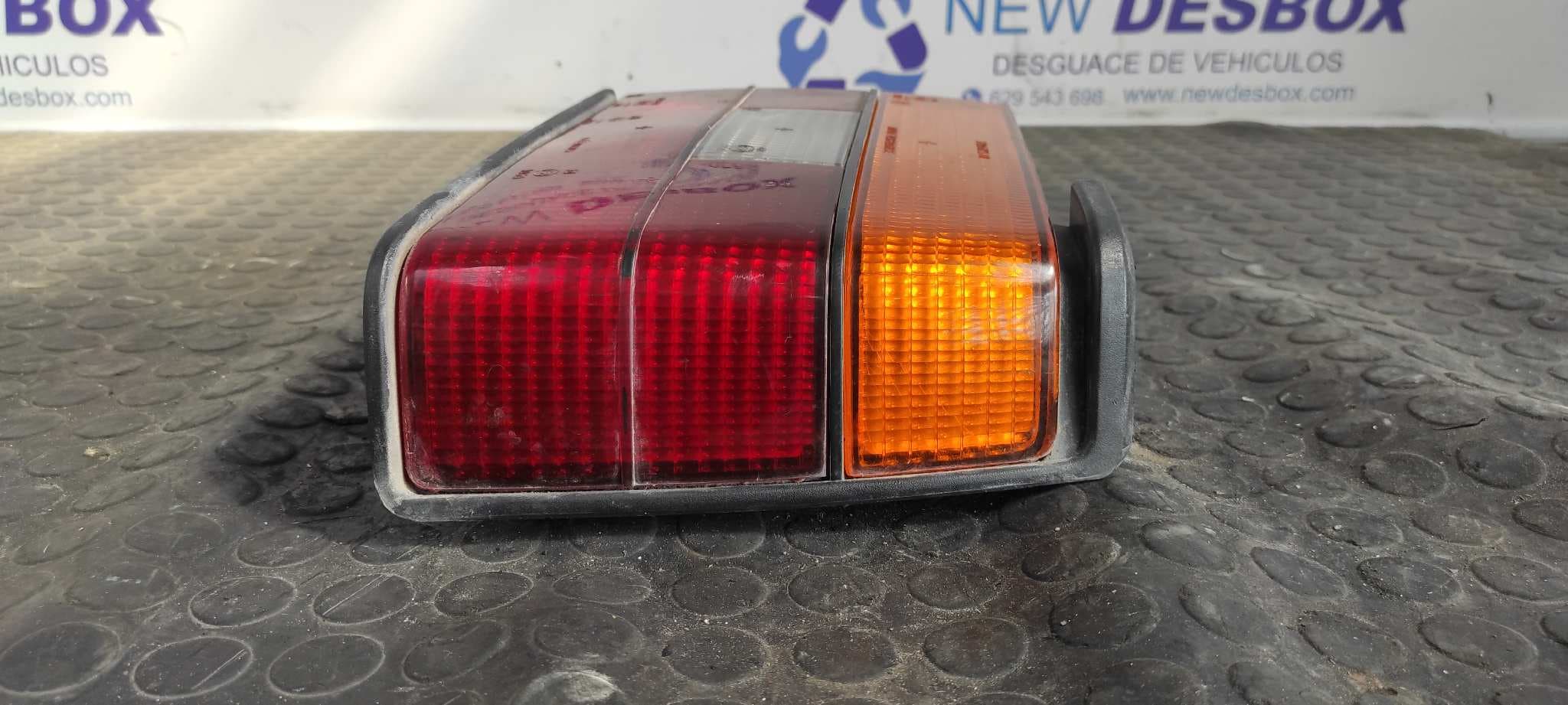 Recambio de PILOTO TRASERO DERECHO para VOLKSWAGEN JETTA (165/167) referencia OEM IAM 165945112A 3
