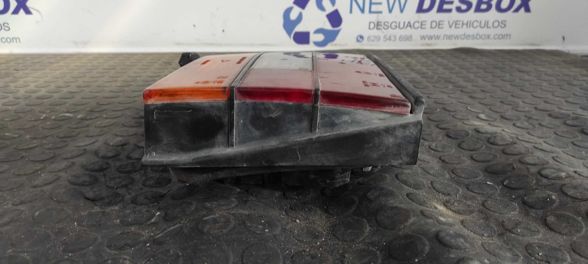 Recambio de PILOTO TRASERO DERECHO para VOLKSWAGEN JETTA (165/167) referencia OEM IAM 165945112A 6