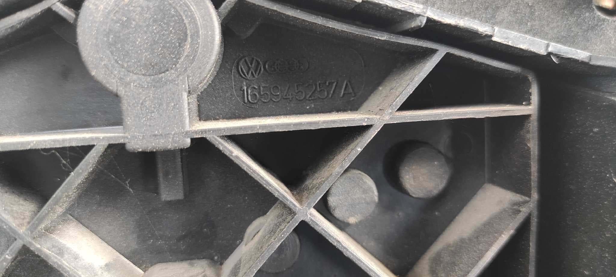 Recambio de PILOTO TRASERO DERECHO para VOLKSWAGEN JETTA (165/167) referencia OEM IAM 165945112A 7