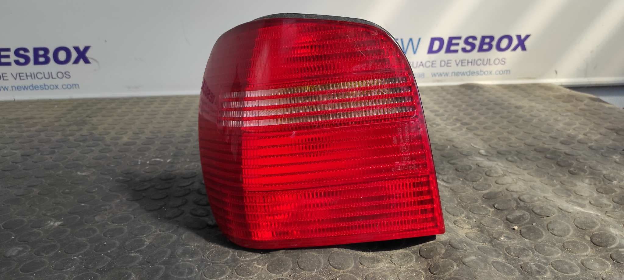 Recambio de PILOTO TRASERO IZQUIERDO para VOLKSWAGEN POLO BERLINA (6N2) referencia OEM IAM 6N0945257B