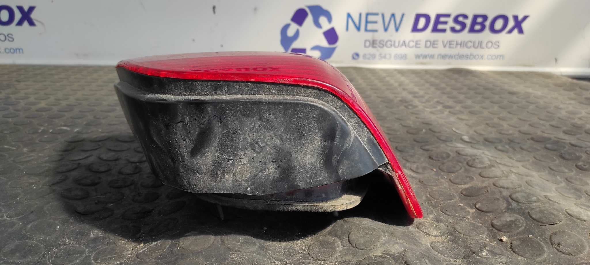 Recambio de PILOTO TRASERO IZQUIERDO para VOLKSWAGEN POLO BERLINA (6N2) referencia OEM IAM 6N0945257B 5