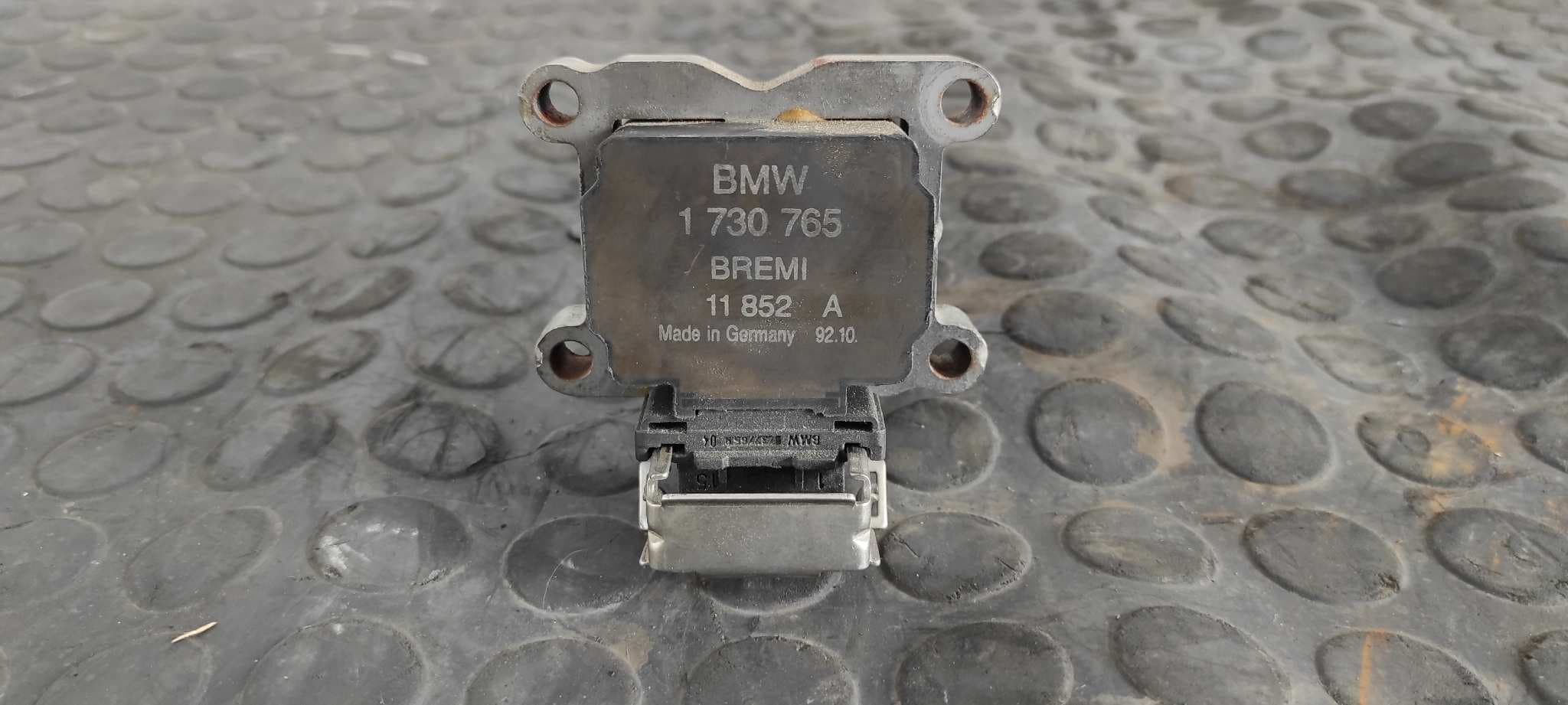 Recambio de BOBINA ENCENDIDO para BMW SERIE 5 BERLINA (E34) 525i (141kW) M50B25 referencia OEM IAM 1730765   - BLANCO 2