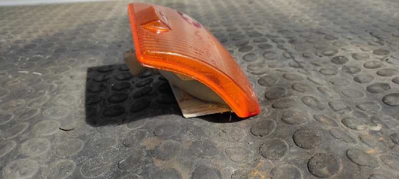 Recambio de PILOTO DELANTERO IZQUIERDO para VOLKSWAGEN T4 TRANSPORTER/FURGONETA (MOD. 1991) 1.9 Diesel (1X) 1X referencia OEM IAM 701953049   - ROJO 3