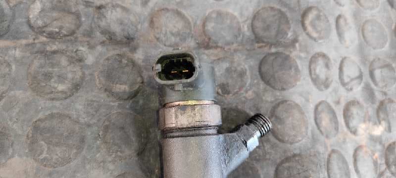 Recambio de INYECTOR para OPEL CORSA C 1.3 16V CDTI CAT (Z 13 DT / LN9) Z13DT  referencia OEM IAM 044110083 3
