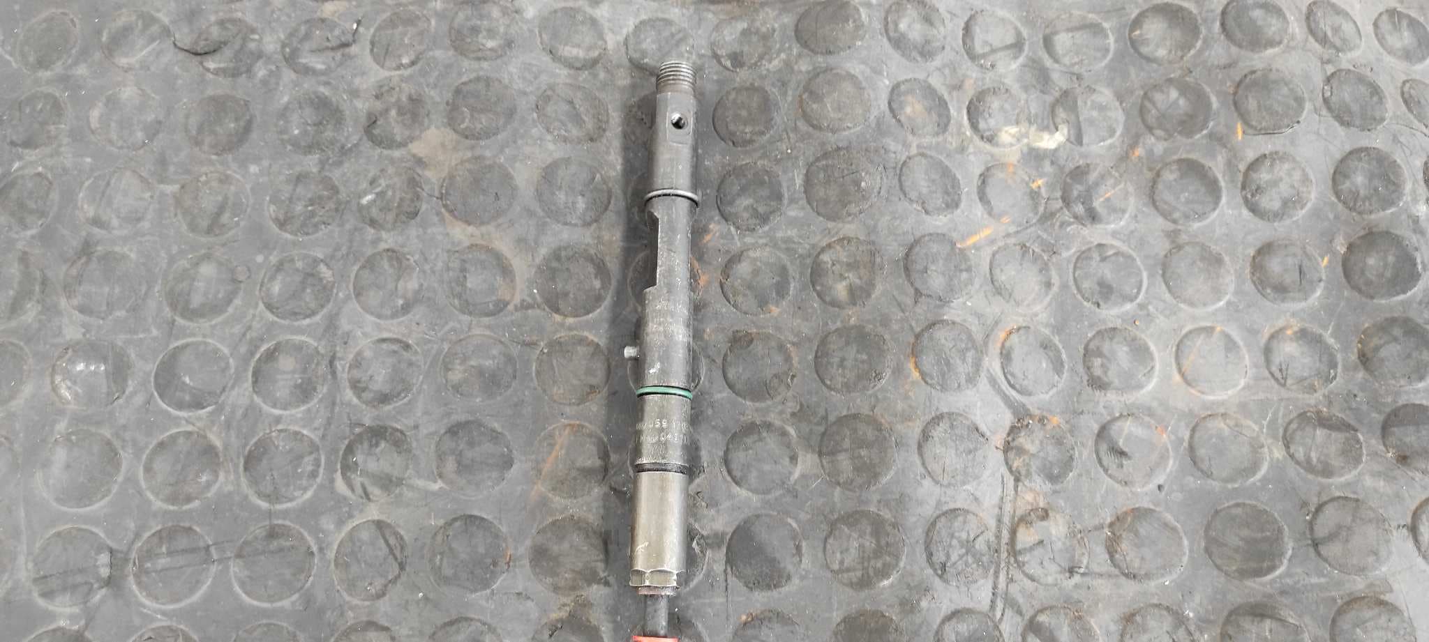 Recambio de INYECTOR para AUDI A8 (D2) AFB referencia OEM IAM 059130201