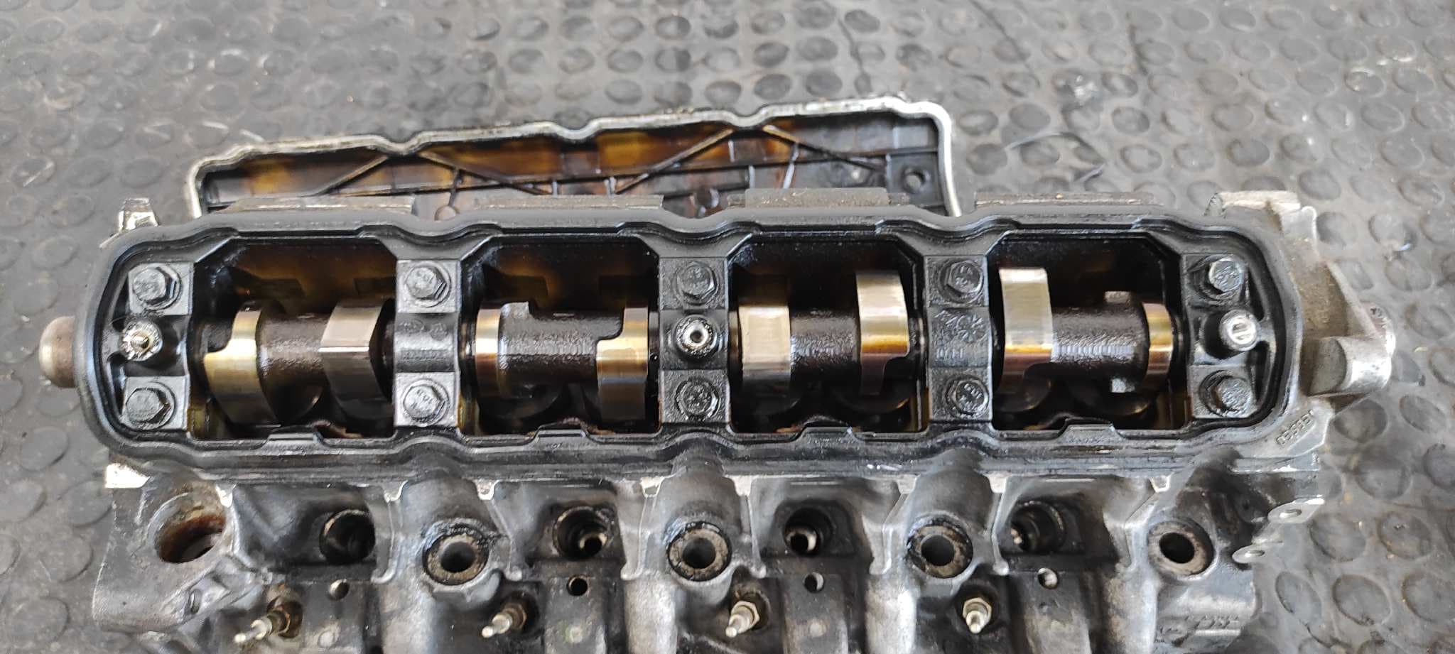 Recambio de CULATA para RENAULT LAGUNA II (BG0) F9Q750 referencia OEM IAM FDP 3557   - VERDE 9
