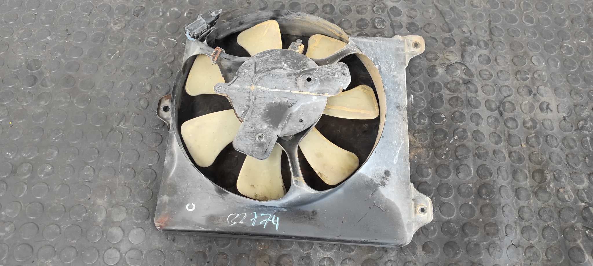 Recambio de ELECTROVENTILADOR para TOYOTA RAV 4 FUNCRUISER (A1) 2.0 16V CAT 3SFE referencia OEM IAM    - ROJO