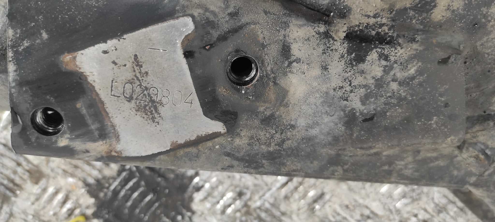 Recambio de PUENTE DELANTERO para MERCEDES-BENZ VITO CAJA CERRADA 6.03 -> 109  CDI  Compacto  (639.601) 646983 referencia OEM IAM A6393301406   - BLANCO 2