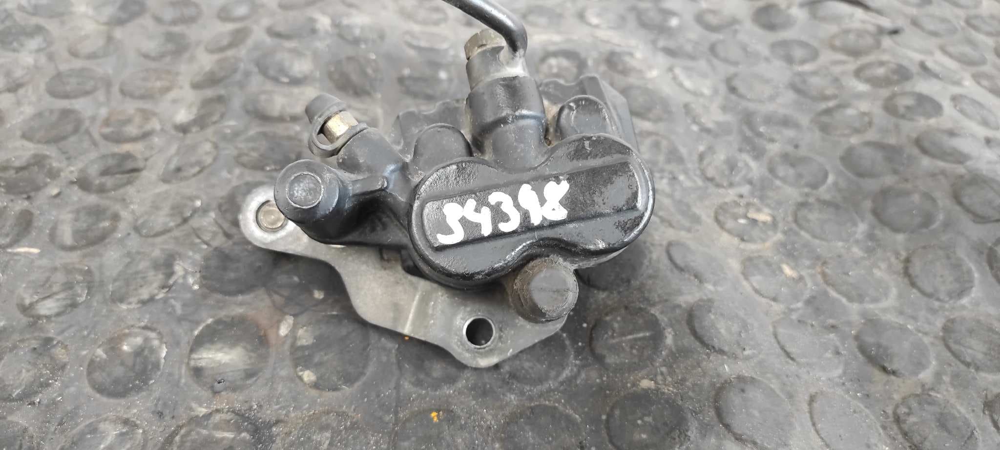 Recambio de PINZA DE FRENO TRASERA DERECHA para PIAGGIO (VESPA) BEVERLY Beverly 400 referencia OEM IAM    - NEGRO