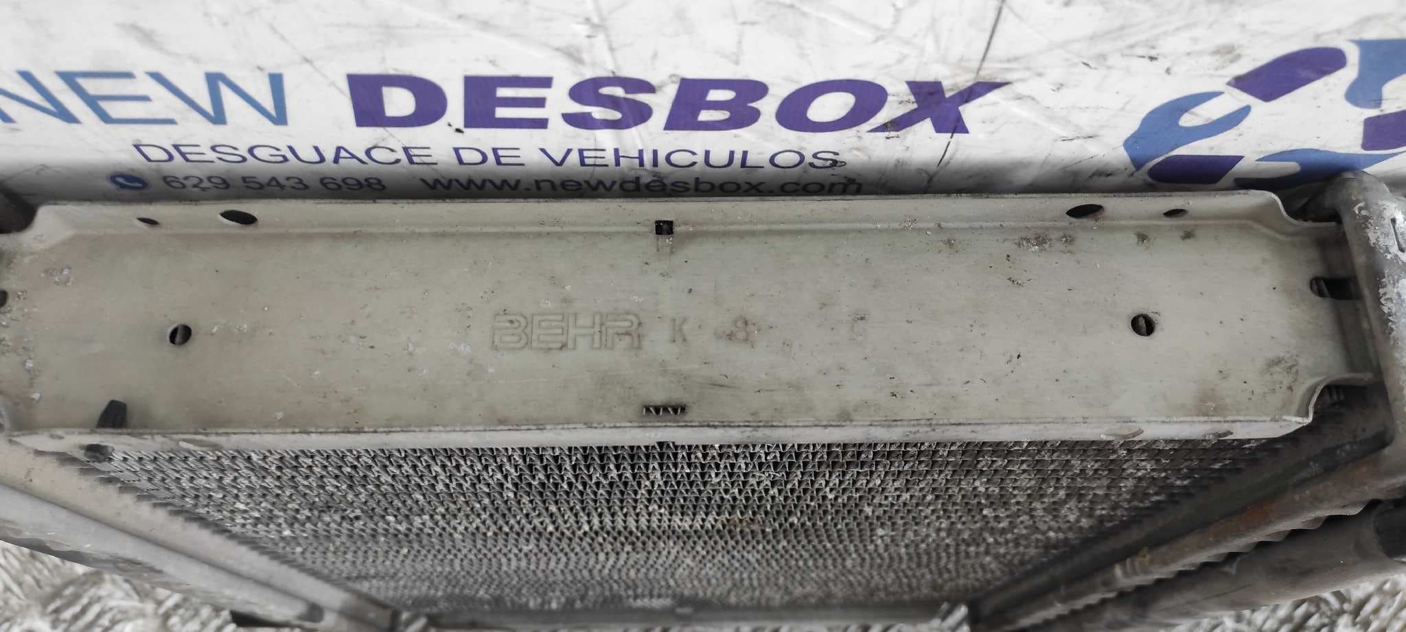 Recambio de RADIADOR AGUA para MERCEDES-BENZ 190 M102963 referencia OEM IAM BEHR K8   - NEGRO 4
