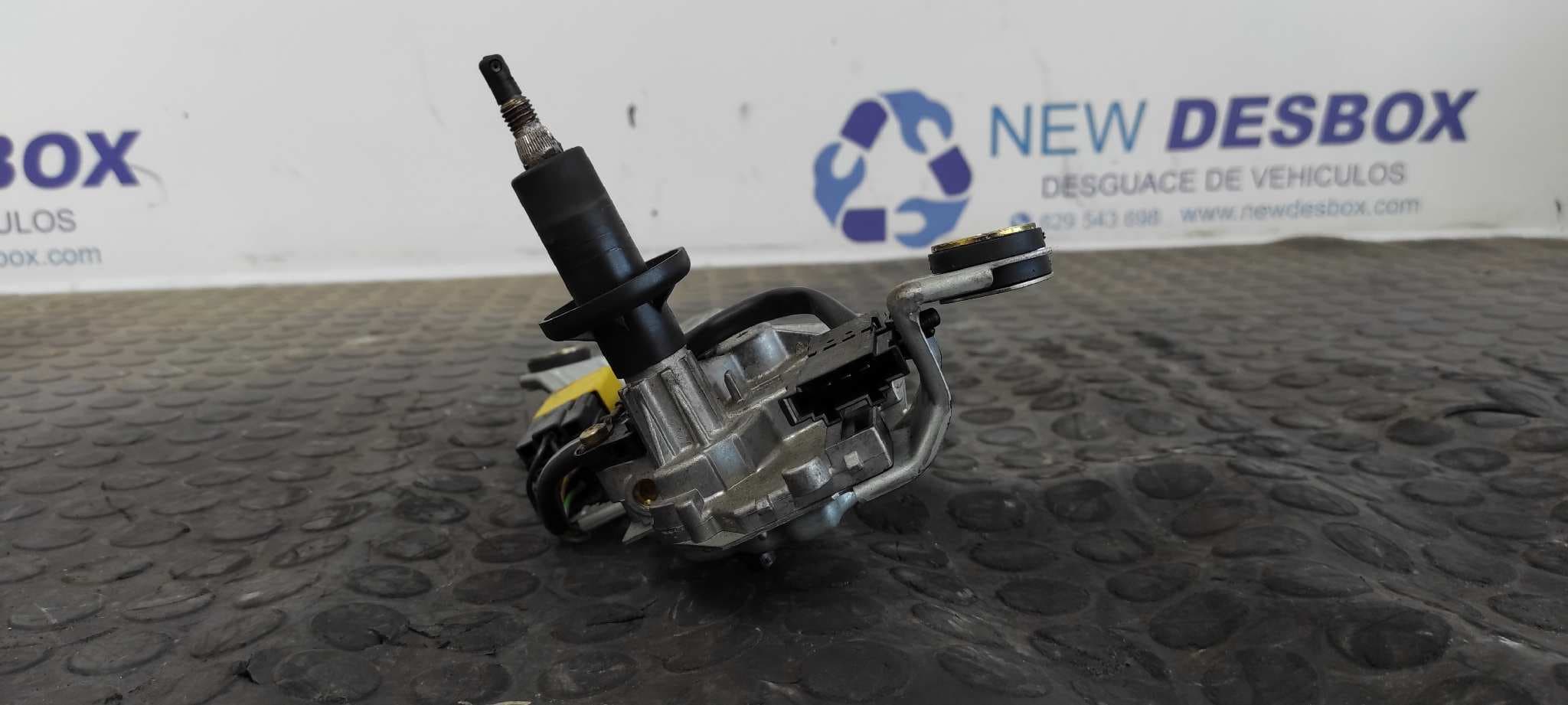 Recambio de MOTOR LIMPIA TRASERO para MERCEDES-BENZ CLASE C (W202) BERLINA 200 CDI (202.134) 604910 referencia OEM IAM 2028209742   - NEGRO 4