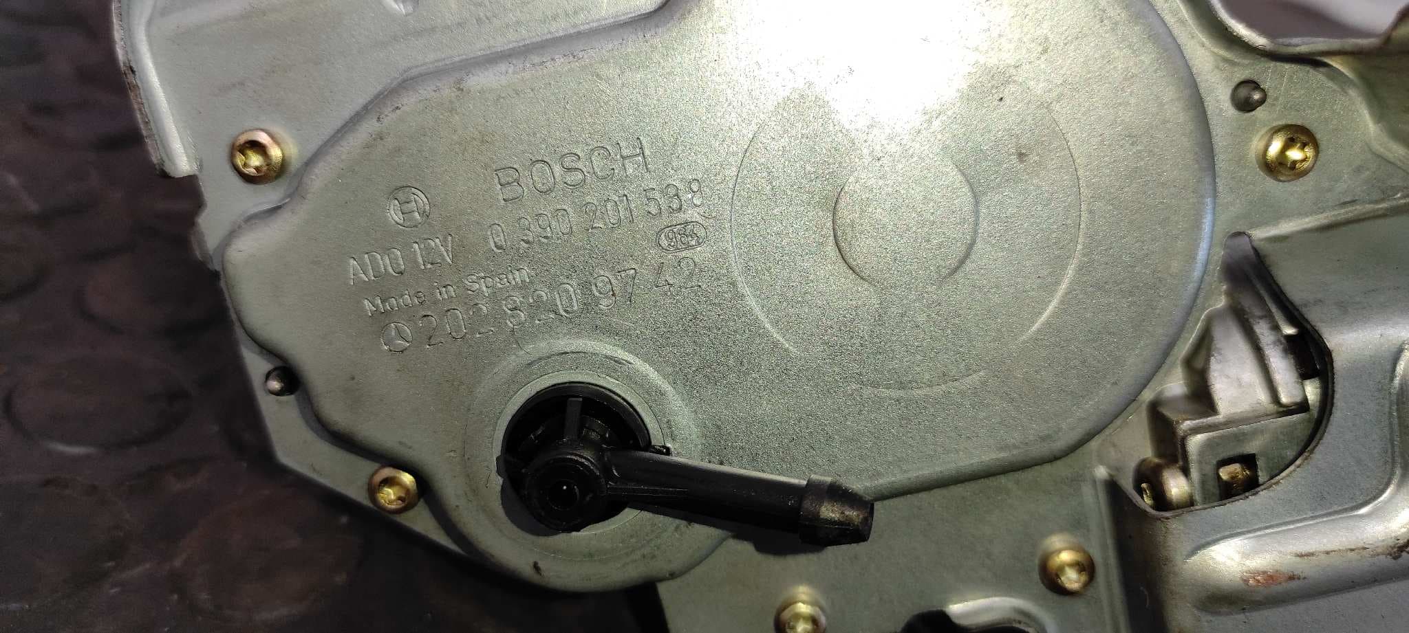 Recambio de MOTOR LIMPIA TRASERO para MERCEDES-BENZ CLASE C (W202) BERLINA 200 CDI (202.134) 604910 referencia OEM IAM 2028209742   - NEGRO 5