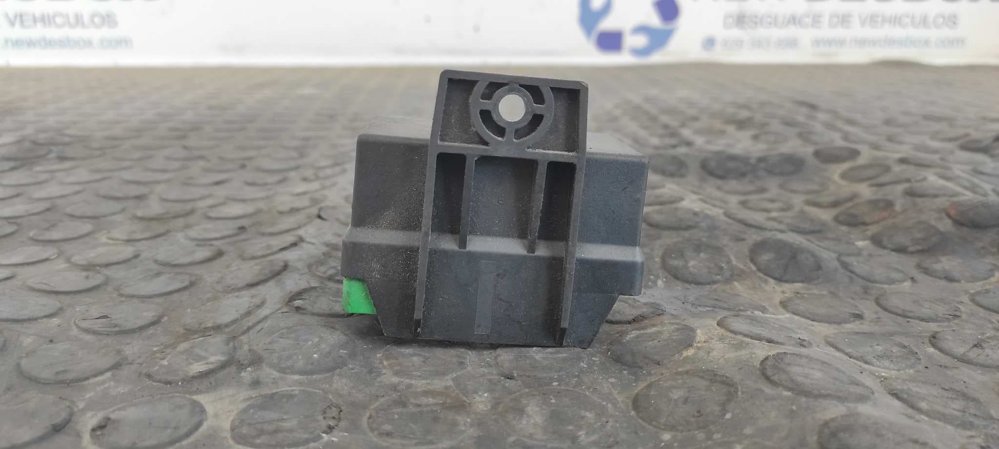 Recambio de CAJA PRECALENTAMIENTO para CITROEN XSARA PICASSO 2.0 HDI CAT (RHY / DW10TD) RHY referencia OEM IAM 9639912580 3