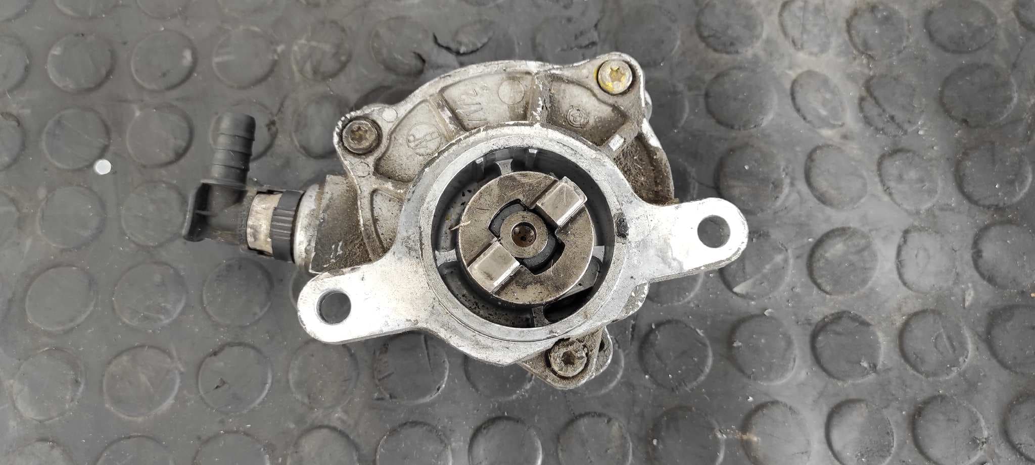 Recambio de DEPRESOR FRENO / BOMBA VACIO para RENAULT MASTER COMBI DESDE '98 2.2 Diesel G9U720 referencia OEM IAM 8200102535   - BLANCO 4