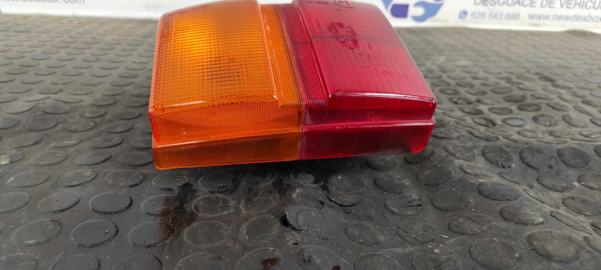 Recambio de PILOTO TRASERO DERECHO para AUDI 100 BERLINA (C4) Básico AAR referencia OEM IAM 443945222   - BLANCO 6