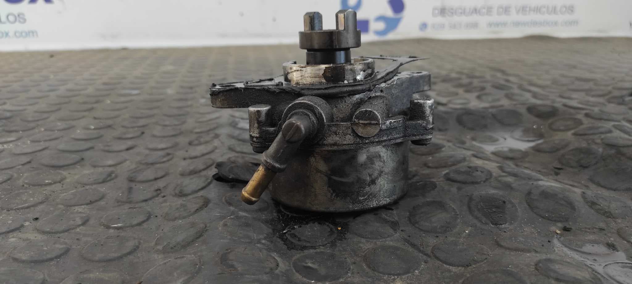 Recambio de DEPRESOR FRENO / BOMBA VACIO para FIAT DOBLO (119) 1.3 16V JTD CAT 223A5000 referencia OEM IAM 73501358   - GRIS 2