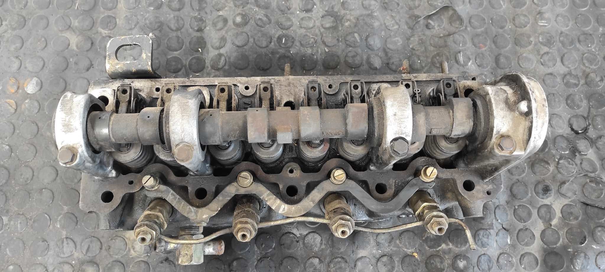 Recambio de CULATA para ISUZU VAN MIDI referencia OEM IAM G55 01B 7Y 10