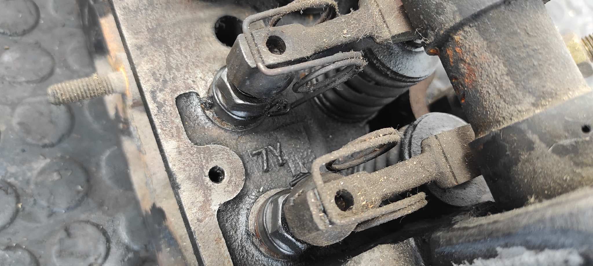Recambio de CULATA para ISUZU VAN MIDI referencia OEM IAM G55 01B 7Y 2