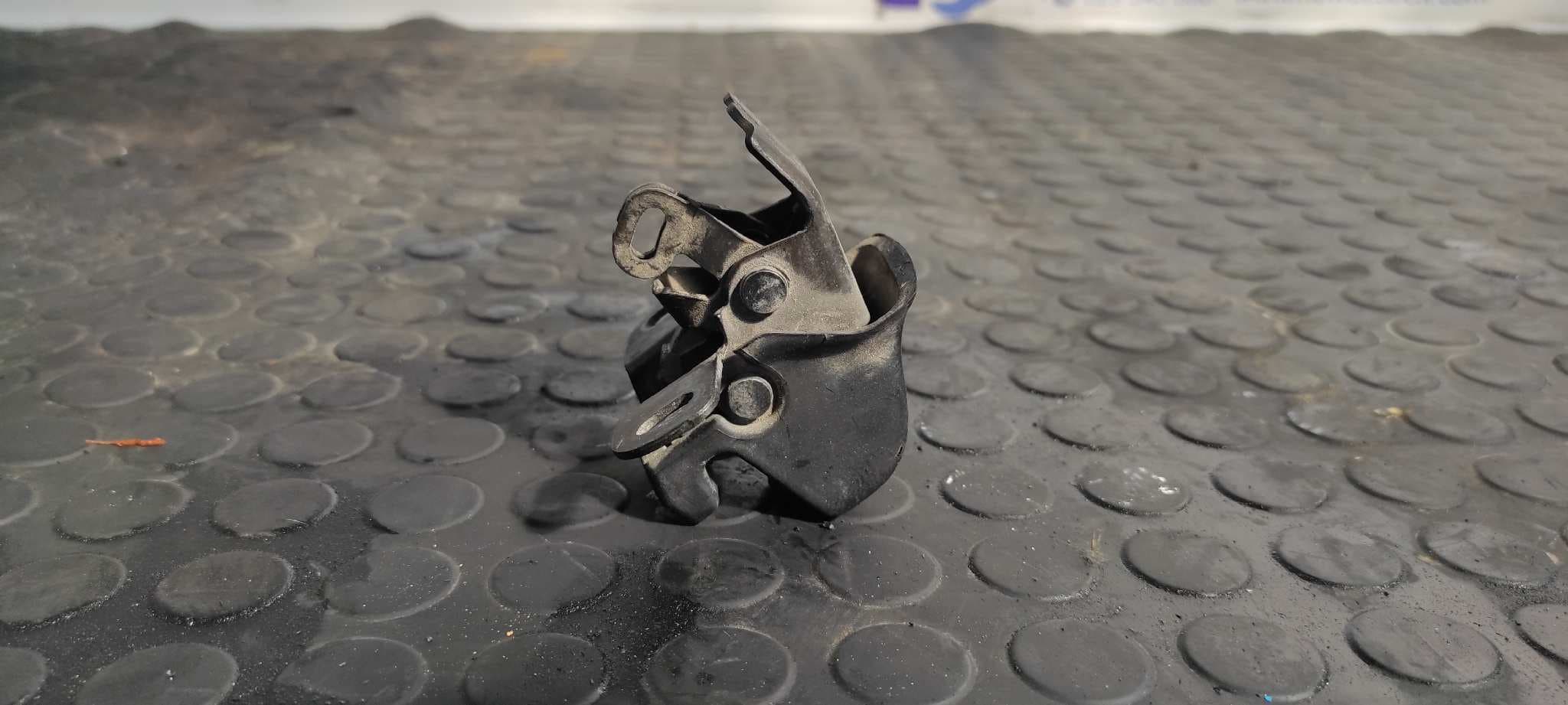 Recambio de CERRADURA PUERTA TRASERA DERECHA para RENAULT KANGOO (F/KC0) 1.9 Diesel F8Q662 referencia OEM IAM D37   - BLANCO 5