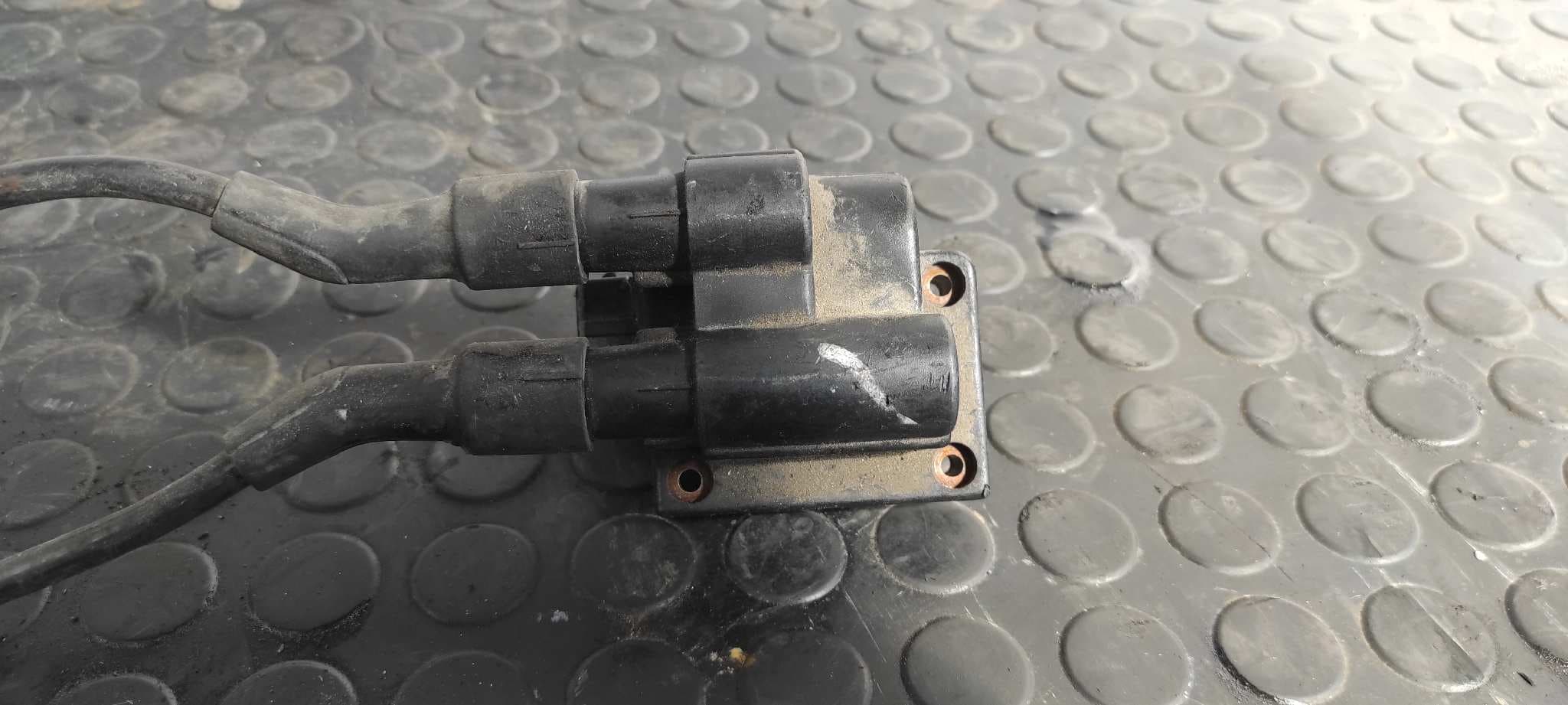 Recambio de BOBINA ENCENDIDO para RENAULT MEGANE I CLASSIC (LA0) K7M referencia OEM IAM 7700100589 4