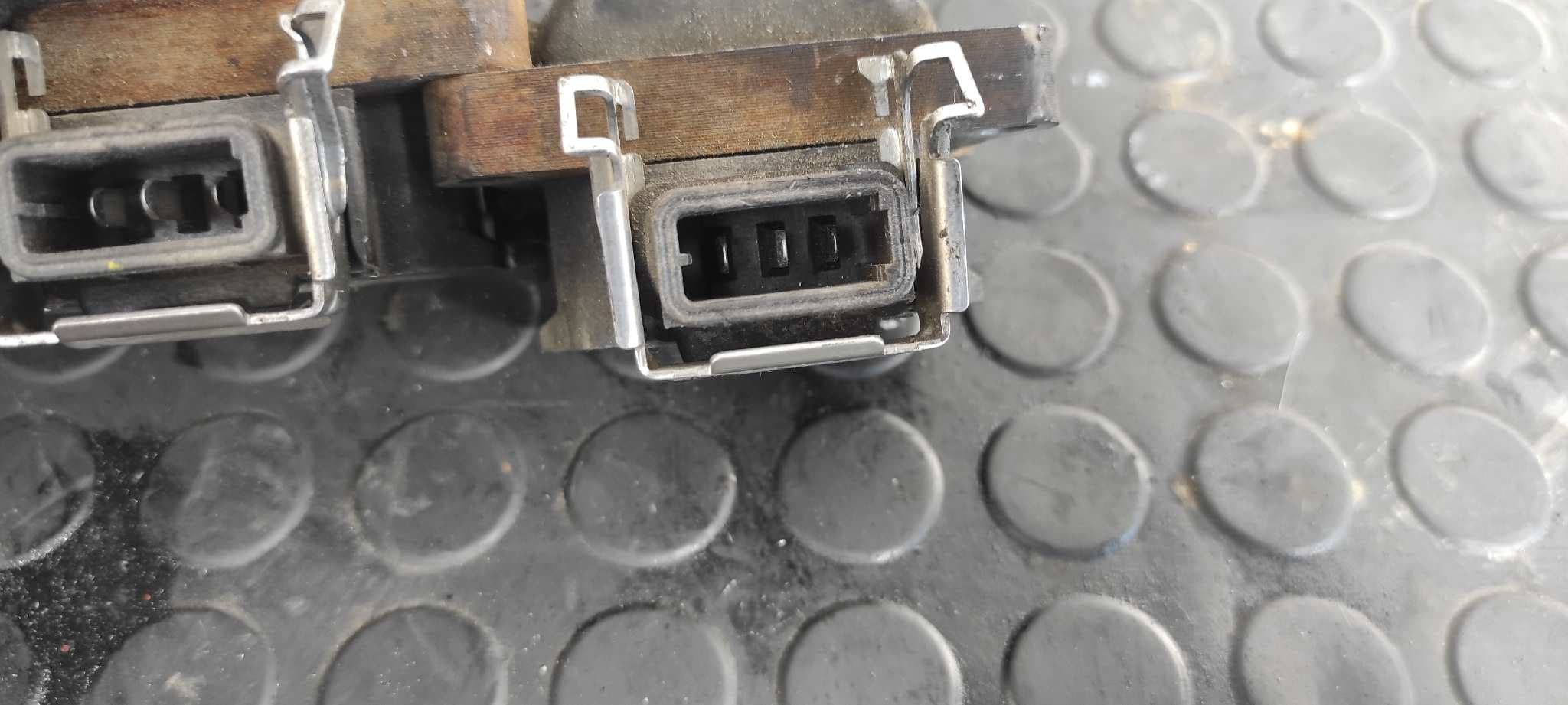 Recambio de BOBINA ENCENDIDO para BMW SERIE 3 BERLINA (E36) 184S1 referencia OEM IAM 1734468 2