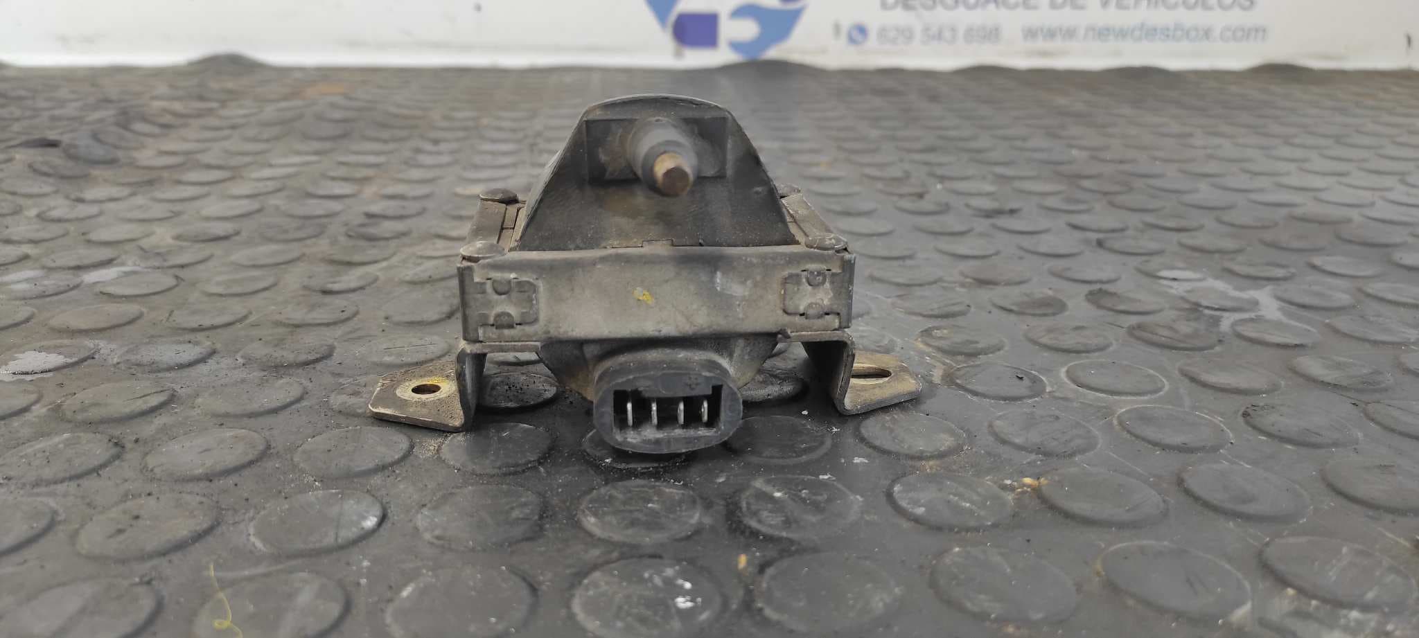 Recambio de BOBINA ENCENDIDO para PEUGEOT 205 BERLINA * 1G1E referencia OEM IAM STR02   - BLANCO 4