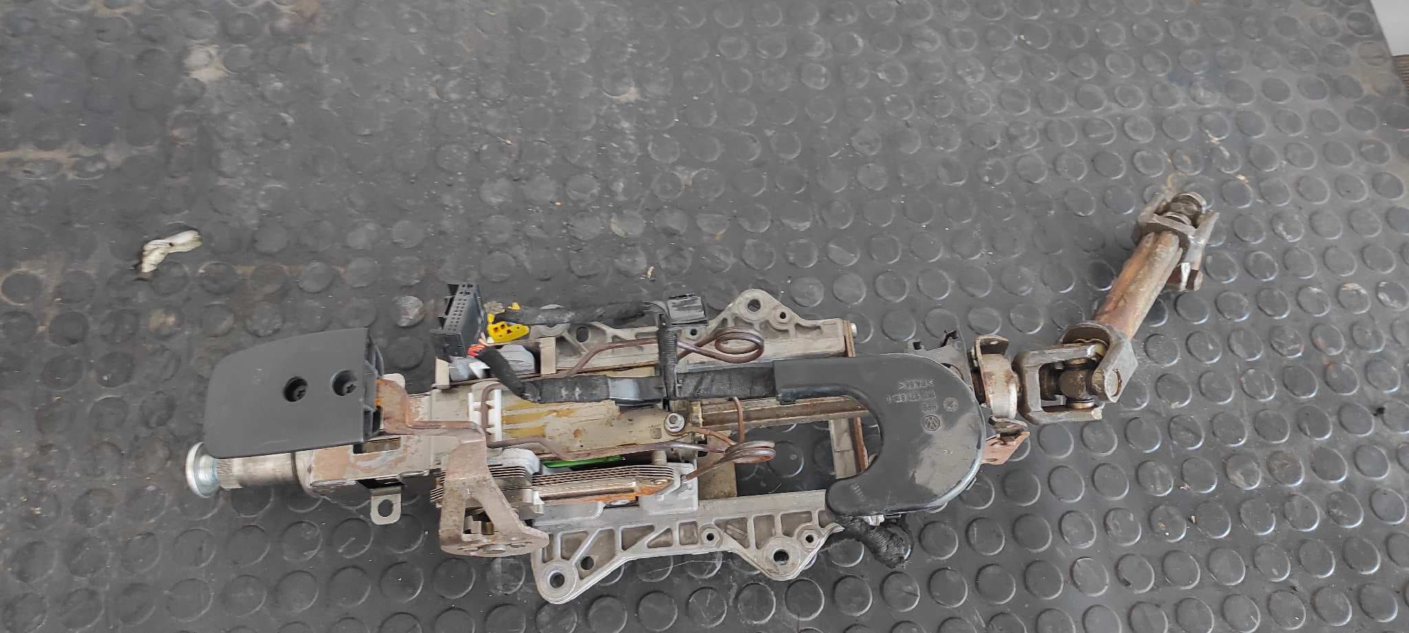 Recambio de COLUMNA DIRECCION para SEAT LEON (1P1) BXE referencia OEM IAM 1K1419502AB 7