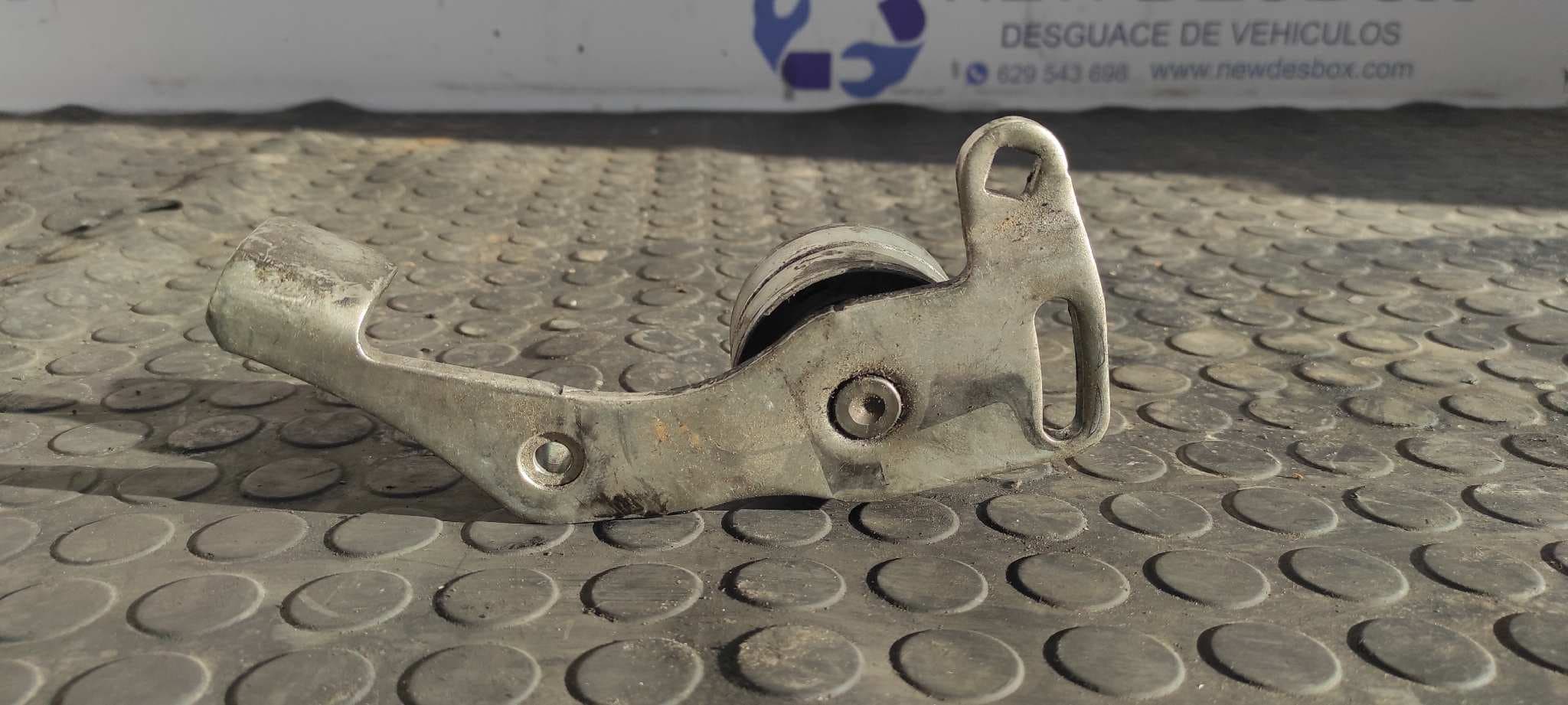 Recambio de TENSOR CORREA AUXILIAR para PEUGEOT 306 BERLINA 3/5 PUERTAS (S1) referencia OEM IAM 337123C 2