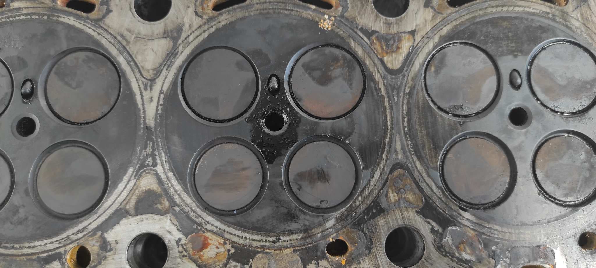 Recambio de CULATA para PEUGEOT 407 COUPE 2.7 HDI FAP CAT (UHZ / DT17TED4) UHZDT17 referencia OEM IAM 4R8Q6C064 6