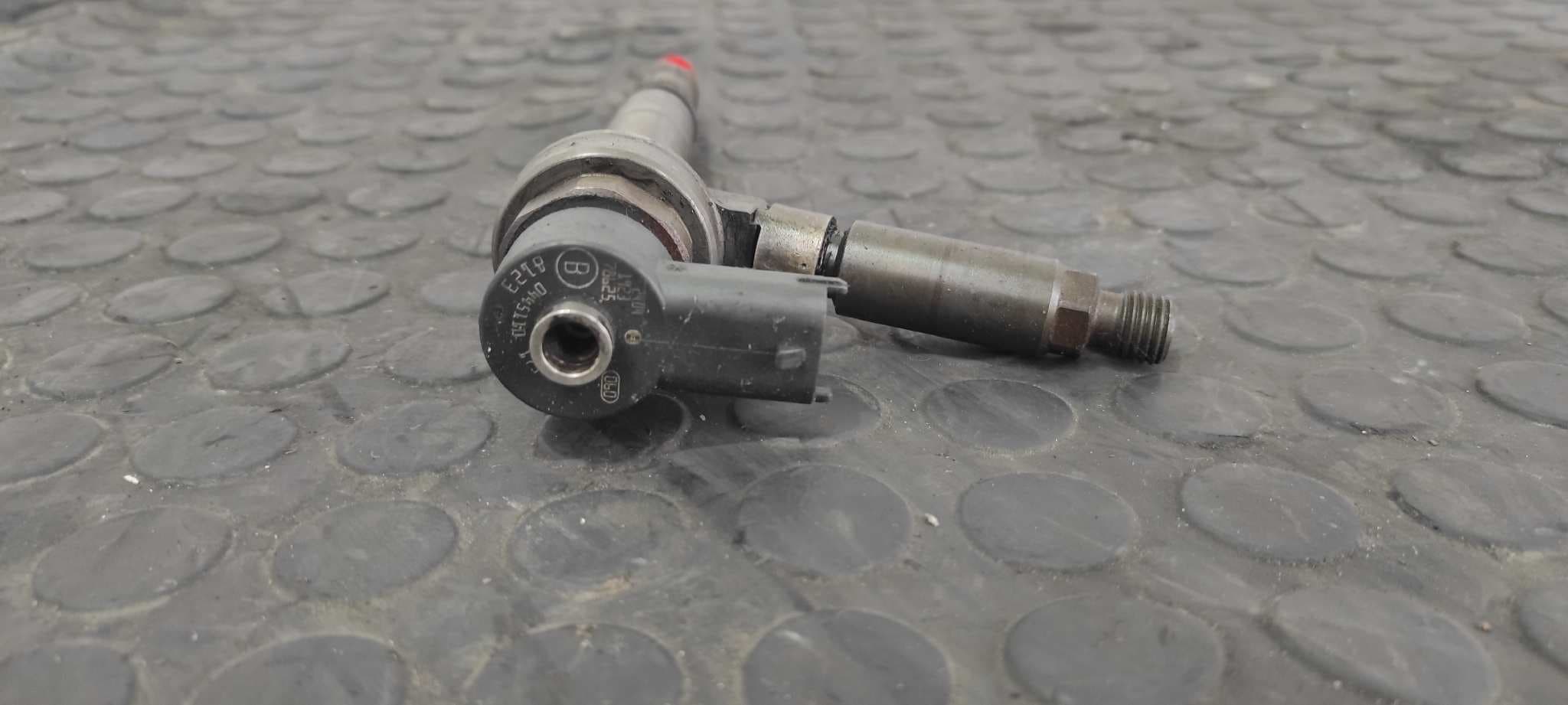 Recambio de INYECTOR para OPEL ASTRA H BERLINA Elegance Z17DTH referencia OEM IAM 0445110175   - GRIS 4
