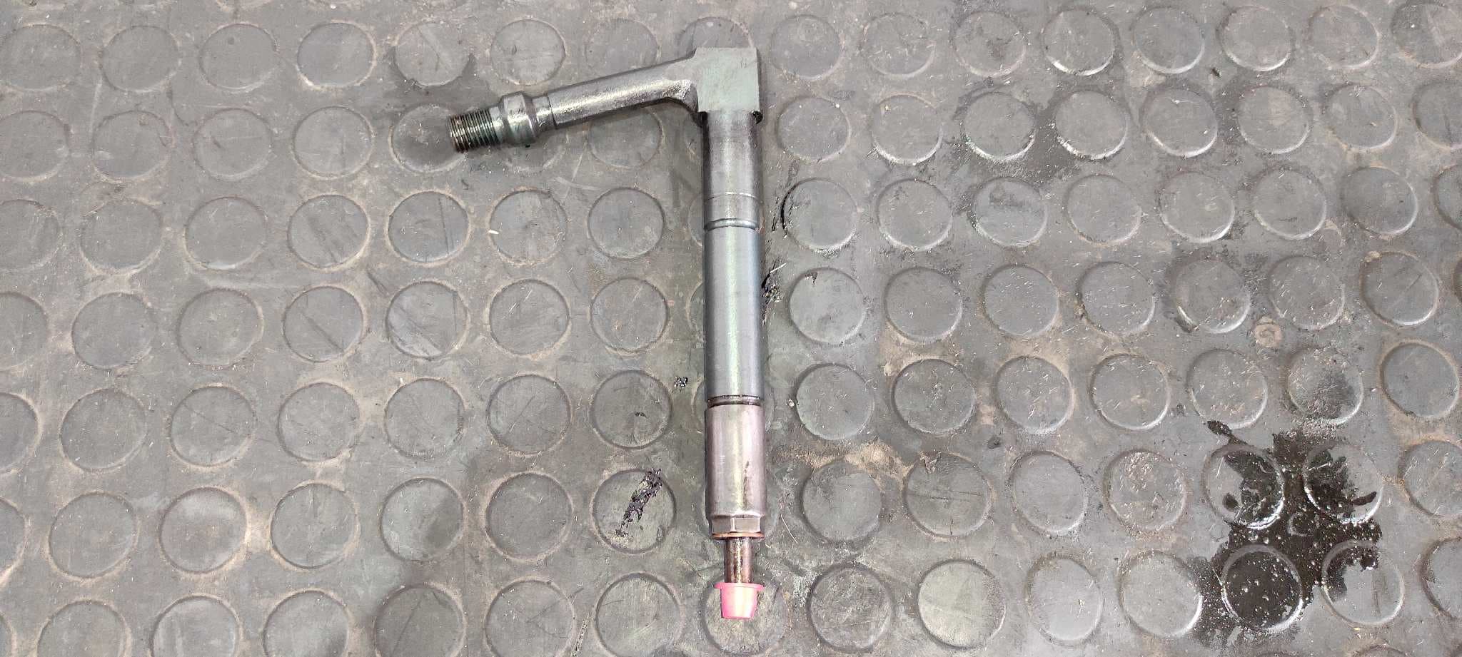 Recambio de INYECTOR para NISSAN PATROL GR (Y61) 3.0 16V Turbodiesel CAT ZD30DDTI referencia OEM IAM 0626484120   - ROJO
