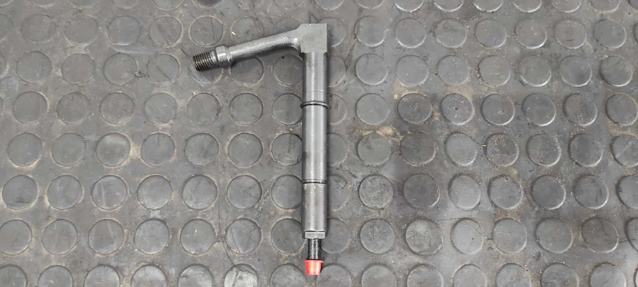 Recambio de INYECTOR para NISSAN PATROL GR (Y61) 3.0 16V Turbodiesel CAT ZD30DDTI referencia OEM IAM 8Y19484120   - ROJO