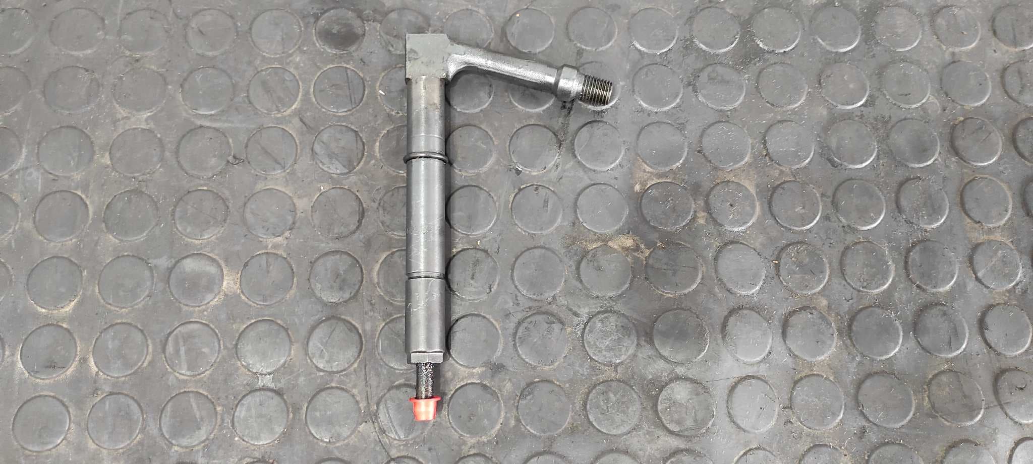 Recambio de INYECTOR para NISSAN PATROL GR (Y61) 3.0 16V Turbodiesel CAT ZD30DDTI referencia OEM IAM 8Y19484120   - ROJO 4