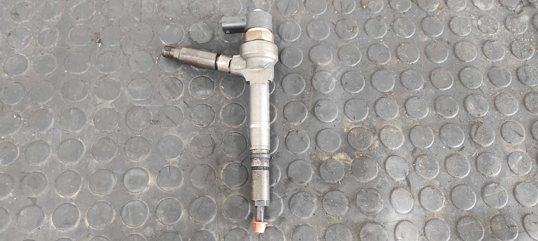 Recambio de INYECTOR para OPEL ASTRA H BERLINA Elegance Z17DTH referencia OEM IAM 0445110175   - GRIS