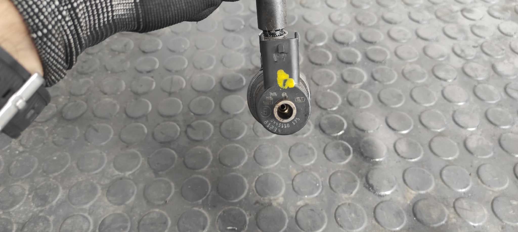 Recambio de INYECTOR para OPEL ASTRA H Z17DTH referencia OEM IAM 0445110175 3