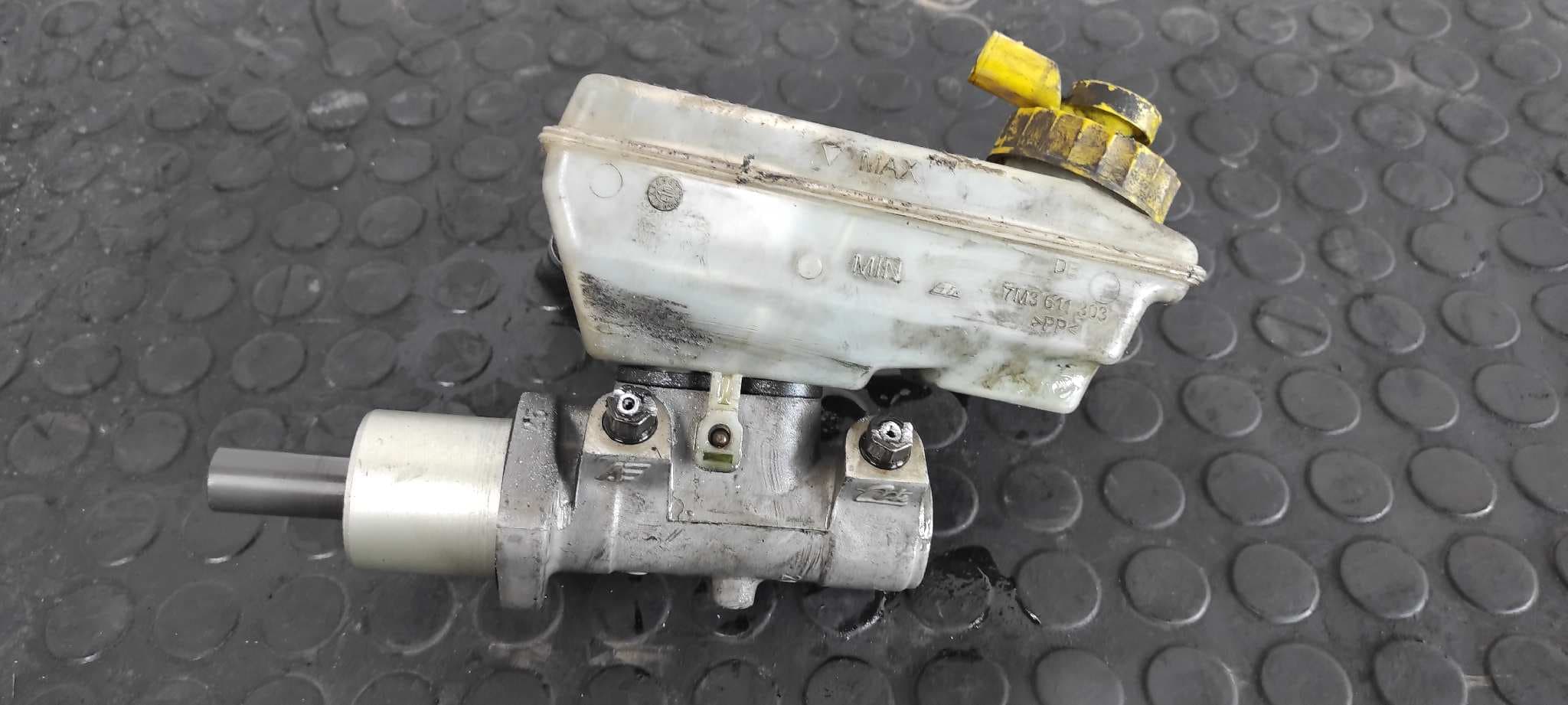 Recambio de BOMBA FRENO para SEAT ALHAMBRA (7V9) Sport Plus AUY referencia OEM IAM 7M3611303   - BLANCO 5