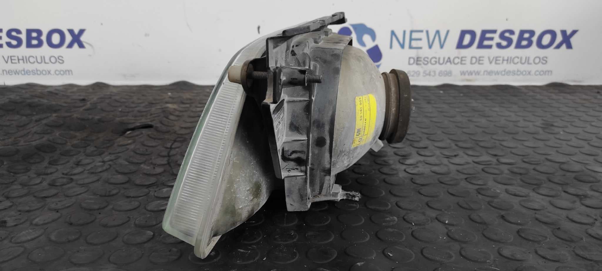 Recambio de FARO DERECHO para OPEL KADETT E Cup Lim. 16SV referencia OEM IAM 90181003   - GRIS 2