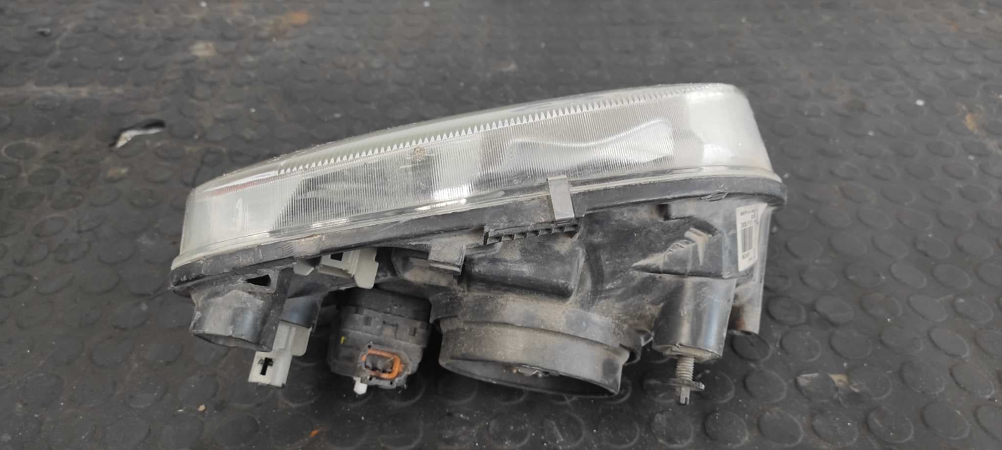 Recambio de FARO IZQUIERDO para NISSAN MICRA (K11) referencia OEM IAM 89004679 5