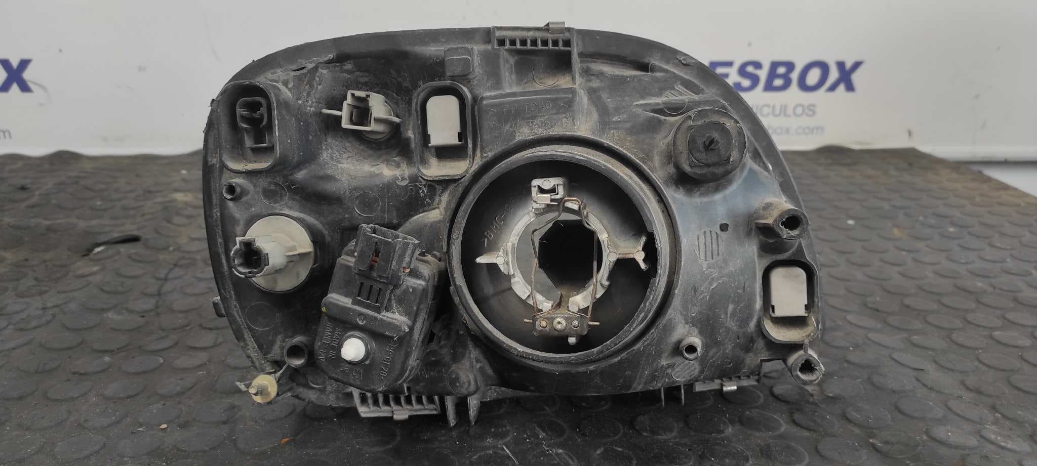 Recambio de FARO IZQUIERDO para NISSAN MICRA (K11) referencia OEM IAM 89004679 2
