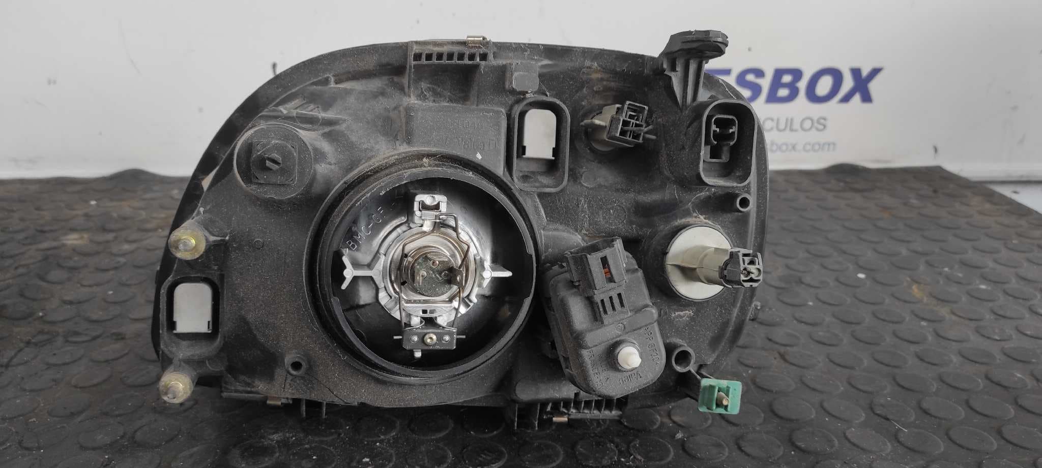 Recambio de FARO DERECHO para NISSAN MICRA (K11) referencia OEM IAM 67752025 2