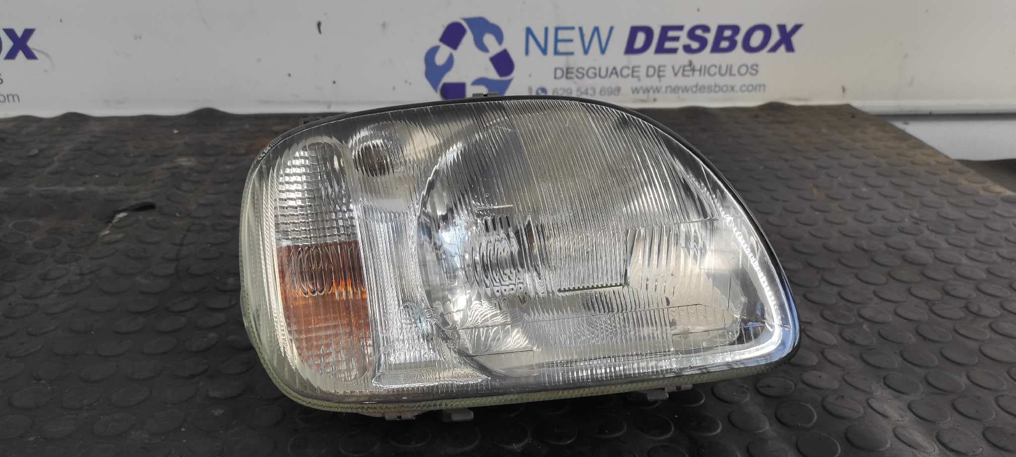 Recambio de FARO DERECHO para NISSAN MICRA (K11) 1.0 16V CAT CG10       referencia OEM IAM 7140   - BLANCO