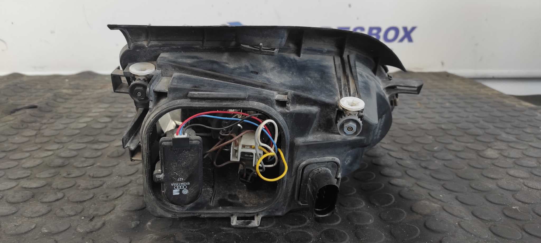 Recambio de FARO IZQUIERDO para SEAT AROSA (6H1) 1.0 ALD referencia OEM IAM 6H1941015C   - ROJO 8