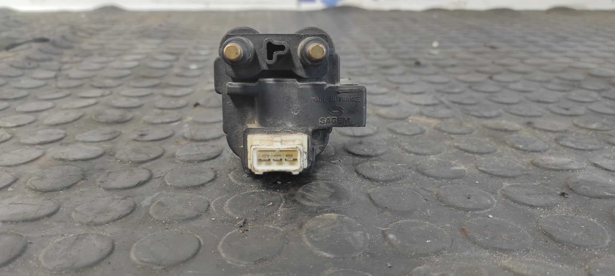 Recambio de BOBINA ENCENDIDO para RENAULT MEGANE I BERLINA HATCHBACK (BA0) K7M702 referencia OEM IAM 7700850999