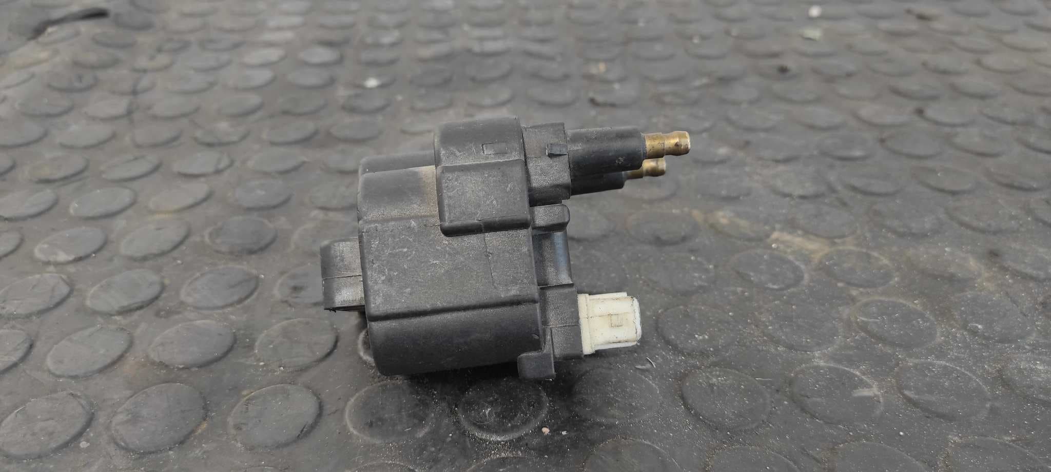 Recambio de BOBINA ENCENDIDO para RENAULT MEGANE I BERLINA HATCHBACK (BA0) K7M702 referencia OEM IAM 7700850999 4