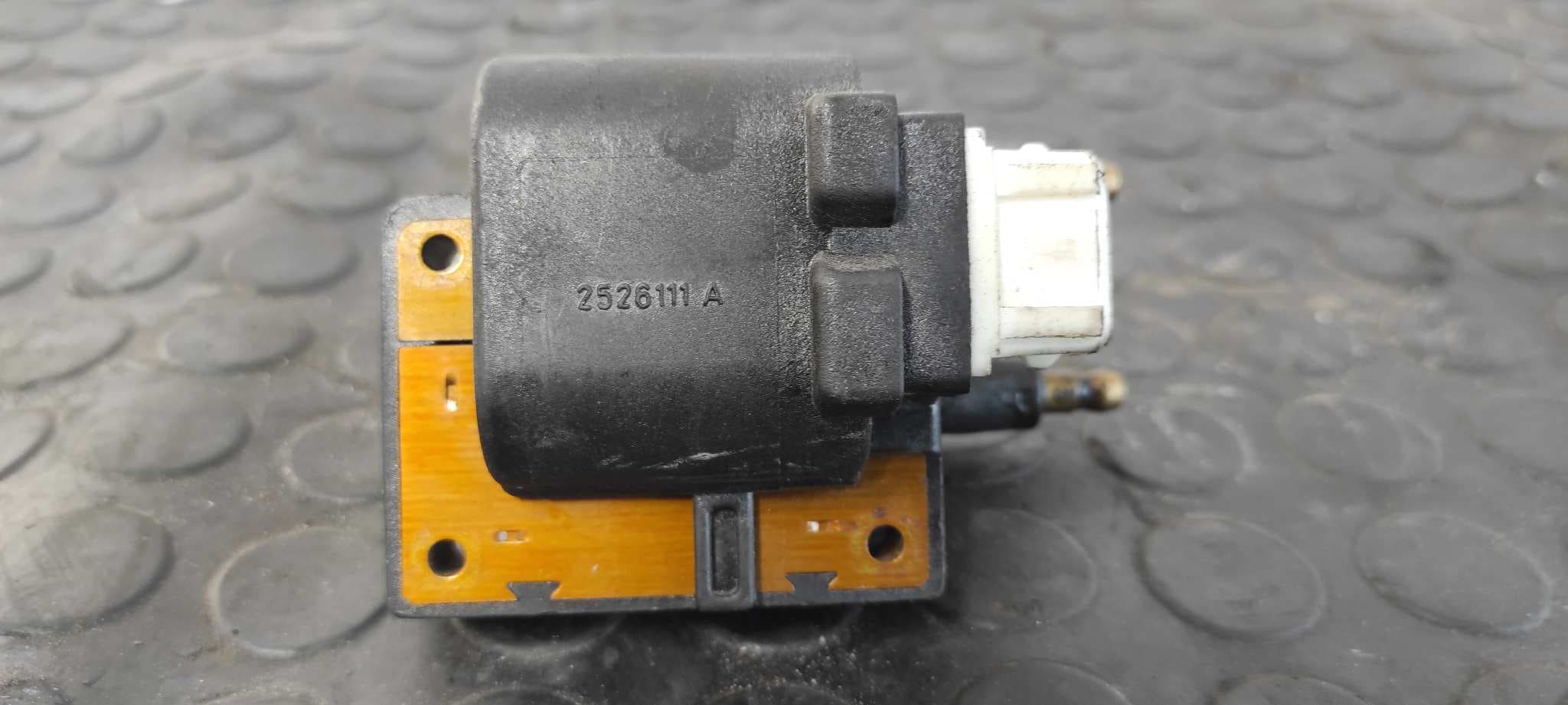 Recambio de BOBINA ENCENDIDO para RENAULT MEGANE I BERLINA HATCHBACK (BA0) K7M702 referencia OEM IAM 2526111A 3