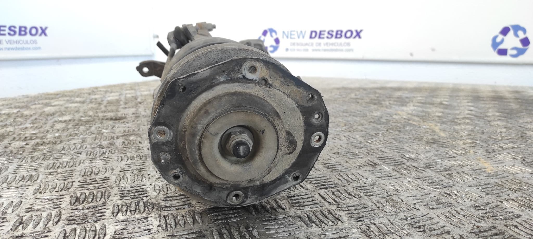 Recambio de MANGUETA DELANTERA DERECHA para CITROEN BERLINGO CUADRO L1 9HW referencia OEM IAM    - BLANCO 6