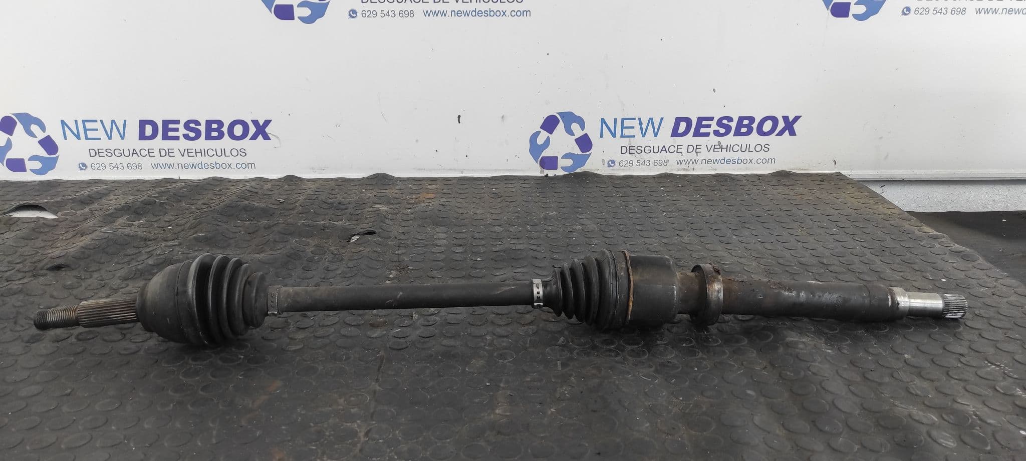 Recambio de TRANSMISION DELANTERA DERECHA para FORD TRANSIT MOD. 2000 COMBI FT  260   2.0  corto ABFA referencia OEM IAM    - BLANCO