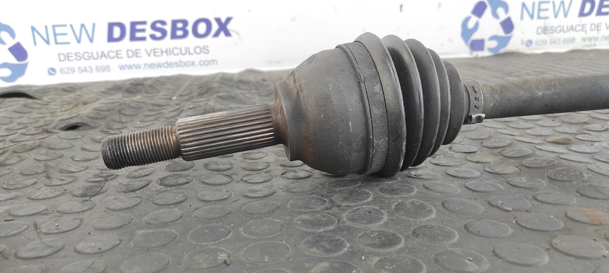 Recambio de TRANSMISION DELANTERA DERECHA para FORD TRANSIT MOD. 2000 COMBI FT  260   2.0  corto ABFA referencia OEM IAM    - BLANCO 2