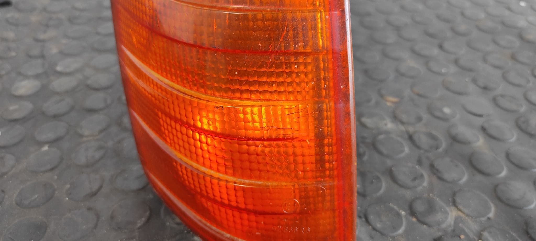 Recambio de PILOTO DELANTERO DERECHO para MERCEDES-BENZ CLASE C (W201) BERLINA 2.3-16 E 190 (201.034) M102983 referencia OEM IAM 42656R6   - ROJO 2